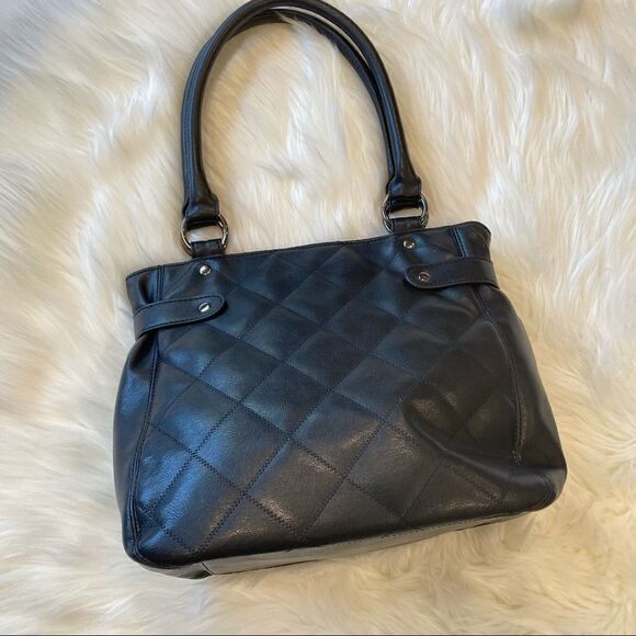 Relic Faux Leather Quilted Shoulder Purse like new - Picture 3 of 16